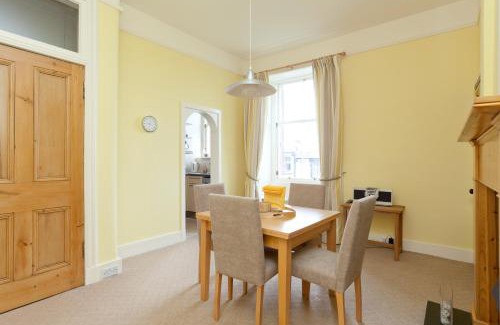 Merchiston Apartment | Mardale Crescent - 380