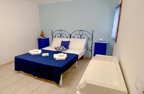 Nettuno House | MARECHIARA Apartment - Independent ground-floor unit in central Nettuno with private patio, just 50 m from the sea and steps from the train station