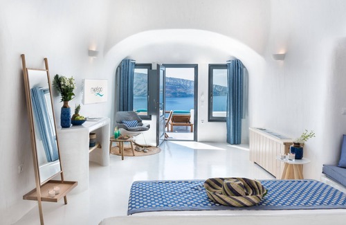 Oia Hotel | Maregio Suites