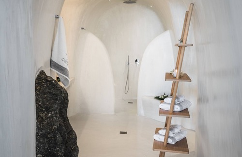 Oia Hotel | Maregio Suites