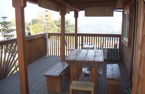 Bongpyeong House | "Margaret" Duplex Liun Pine Tree Cabin