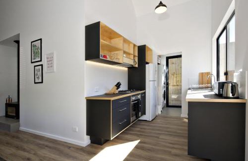 Margaret River House | Margaret River Bungalow-3-forest - pet friendly