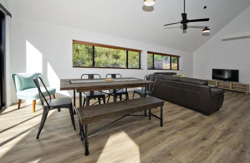 Margaret River House | Margaret River Bungalow-3-forest - pet friendly