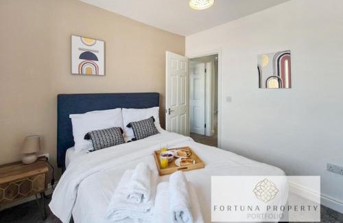 Cheltenham Apartment | Margaret's Loft by Fortuna Property