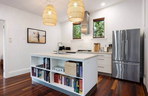 Byron Bay Cottage | Margaret - walk to Byron Bay town & Main Beach