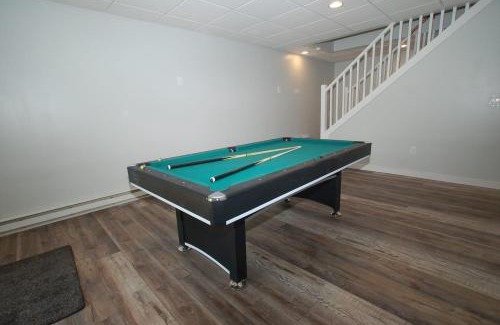 Tannersville Ski Chalet | Margarita Mountain Retreat Hottub9bedsgameroom