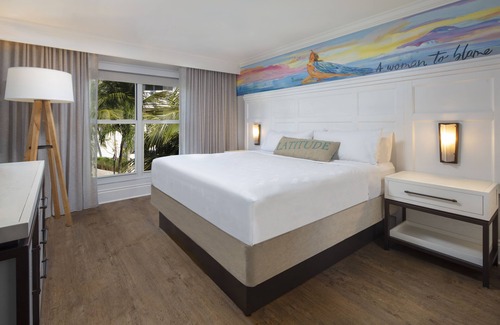 Key West Hotel | Margaritaville Beach House Key West