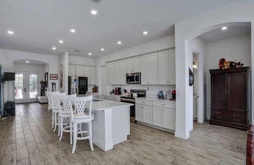 West Kissimmee Cottage | Margaritaville Heated Pool &Spa, 3 mile to Disney