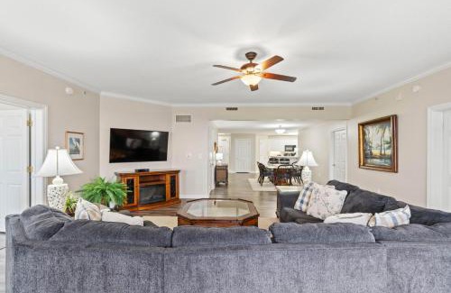 Arcadian Shores House | Margate #1109 - Oceanview Elegance