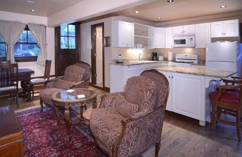 Crested Butte Cabin | Margeaux`s Cottage/Cutest Cabin in CB! Only 1 BLK Off Elk