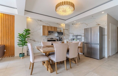 San Salvador Apartment | Margo 306- Luxe, Elegant & Cozy Condo- City Center