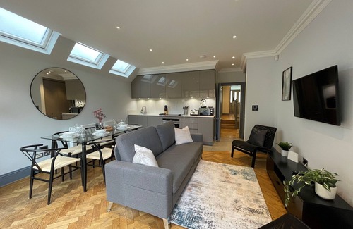Hammersmith and Fulham Apartment | Margravine Gardens by Viridian Apartments
