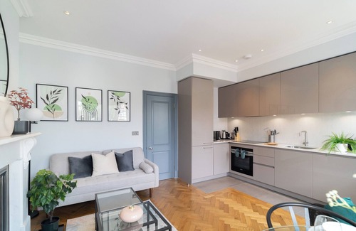 Hammersmith and Fulham Apartment | Margravine Gardens by Viridian Apartments