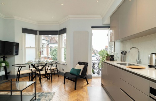 Hammersmith and Fulham Apartment | Margravine Gardens by Viridian Apartments