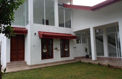 Kengalla House | Margret Villa - "Your Perfect Home Away from Home"