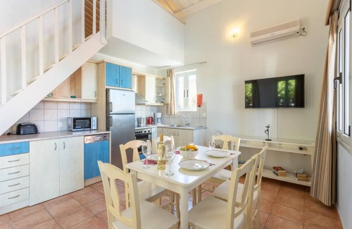 Kounopetra Villa | Maria Beach House - Three Bedroom Villa, Sleeps 7