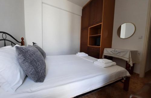 Glinado Apartment | Maria's Village Home
