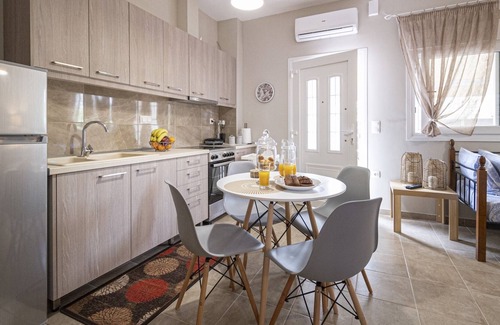 Nea Moudania Apartment | Marialena Apartment by Travel Pro Services
