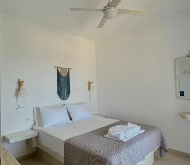 Donoussa House | Marianna Studios