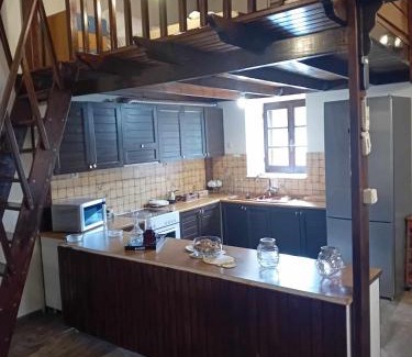 Mina House | Maribel Guesthouse