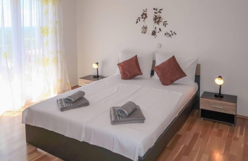 Rogocana House | Maric (LBN432) by Interhome