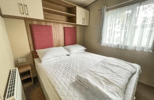 Saxmundham House | Marie Helene, 58 Mallard Carlton Meres Holiday Park