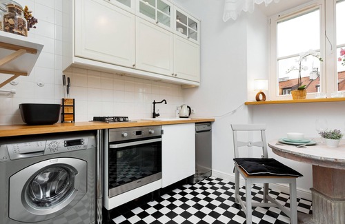 Old Town Apartment | Mariensztat Warsaw by Renters