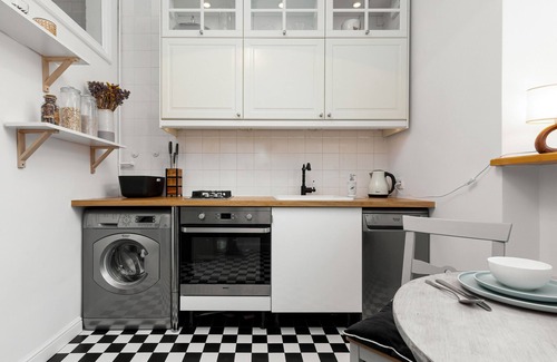 Old Town Apartment | Mariensztat Warsaw by Renters