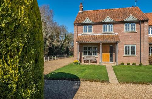 Docking House | Marigold Cottage