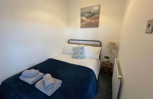 Ilfracombe House | Marigold Cottage