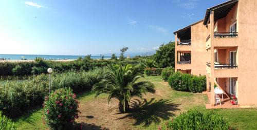 Ghisonaccia Apartment | Marina Corsa Residence Three rooms apartment 150 m from the beach - Ghisonaccia