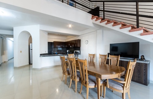 La Gloria Apartment | Marina del Rey