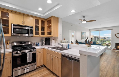 Marina del Rey Apartment | Marina Dreamscape – Luxe 2BR Coastal Retreat