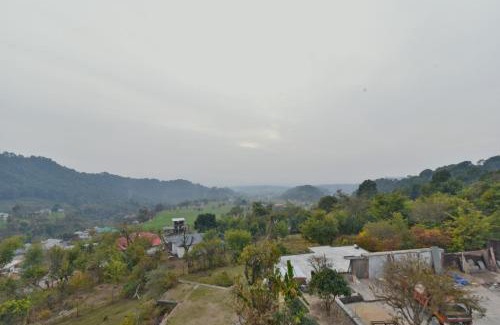 Bhagsu Nag Hotel | Marina Group of hotels Pine View Sudher- Best Prices Guaranteed with Deals- Free Parking-cricket stadium 5 km-Mountain View