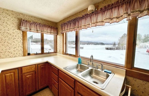 Greenville House | Marina House-In Town Waterfront