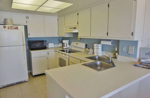 Englewood Villa | Marina One Bedroom Villa by RedAwning