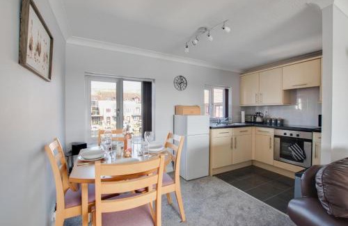 Horning Apartment | Marina Outlook