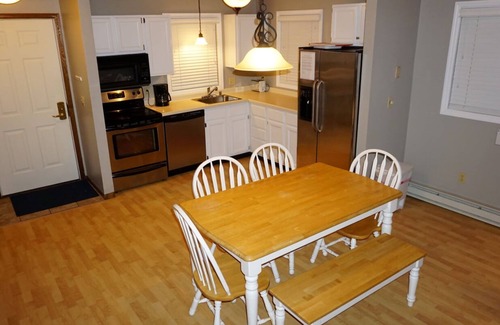 La Pointe Condo | Marina Point - Condo In Town