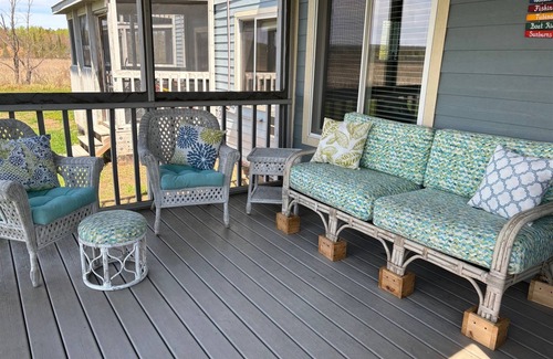 La Pointe Condo | Marina Point - Condo In Town