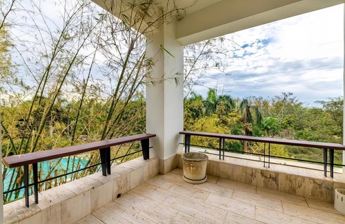 Casa de Campo Villa | Marina Pointe Apartments