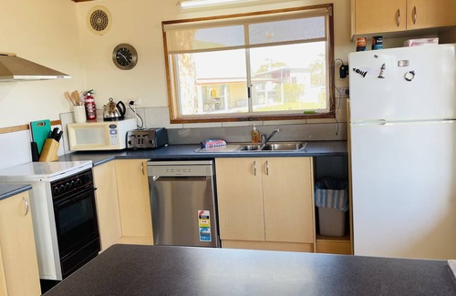Loch Sport House | Marina Quays-Beautiful Views Opposite the Marina. Pet Friendly. Whole house