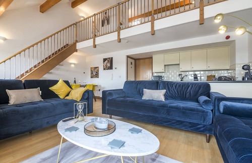 Milford Haven Apartment | Marina View - 3 Bedroom - Milford Haven