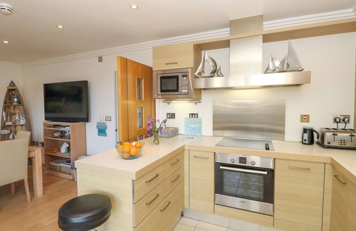 Cowes Cottage | Marina View