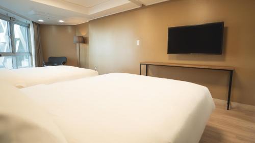 Sokcho Hotel | Marinabay Sokcho