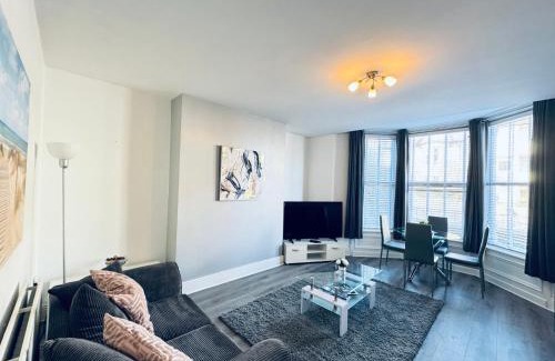 Whitley Bay Apartment | Marine Apartment Whitley Bay Seaside Location Free Onsite Parking