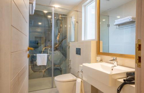 Bambalapitiya Hotel | Marine Bay Colombo