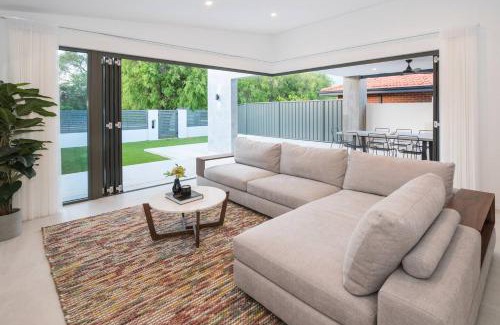 Busselton House | Marine Life - Coastal Retreat Near Busselton Jetty