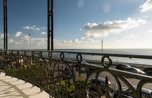Kemptown Apartment | Marine Parade Sea View 2-bedroom Apartment