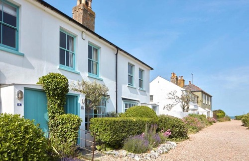 Deal House | Mariner's Cottage - on Kingsdown beach
