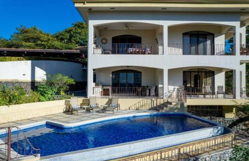 Playa Hermosa House | Mariners Point B1